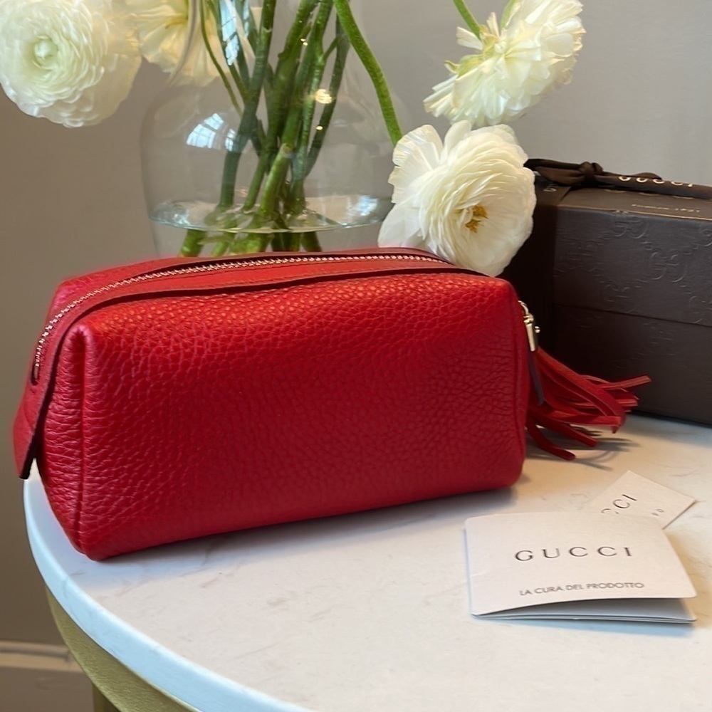 ❤️ NWT Gucci Authentic Cosmetic Bag Red Leather with Gucci Logo - Picture 7 of 10